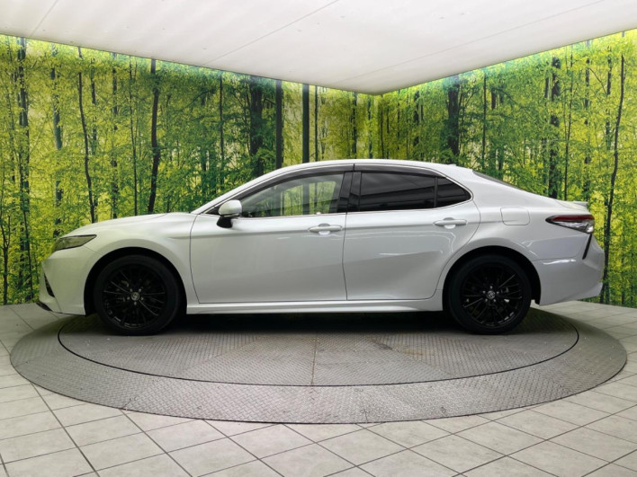 2020 Toyota Camry 6AA-AXVH70 (UW-6a0c6c0492bd6)[29]
