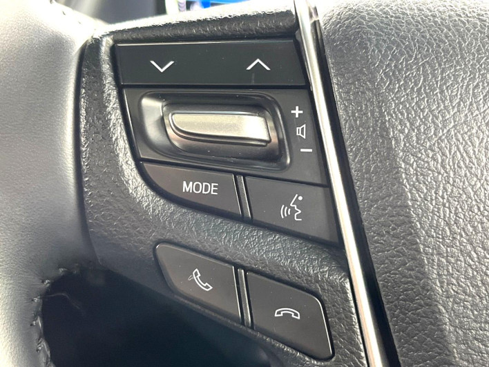 2022 Toyota Alphard Hybrid 6AA-AYH30W (UW-6a0c6c063dfc1)[29]