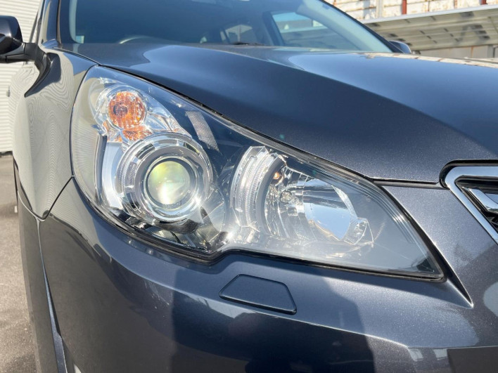 2010 Subaru Legacy Touring Wagon DBA-BR9 (UW-6a0c6c23a642d)[12]