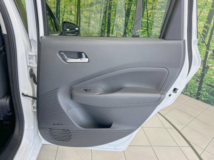2021 Nissan Note 6AA-E13 (UW-6a0c6c326c5a3)[25]