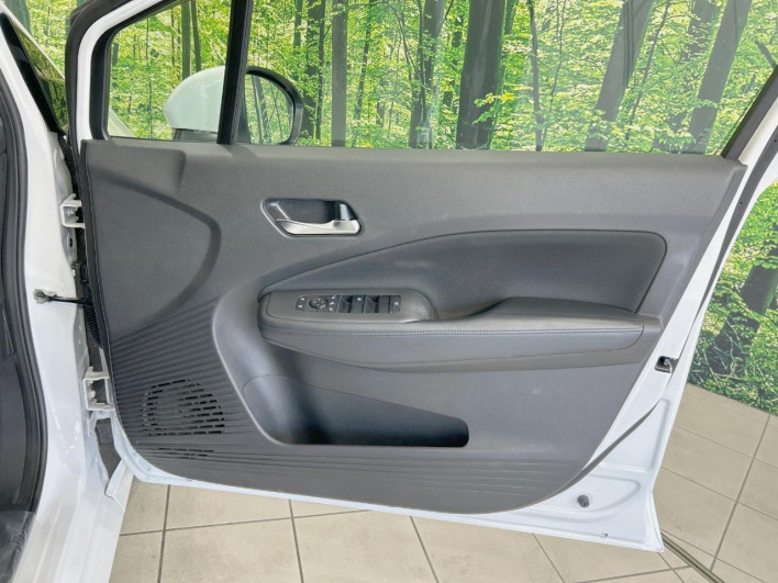 2021 Nissan Note 6AA-E13 (UW-6a0c6c326c5a3)[27]