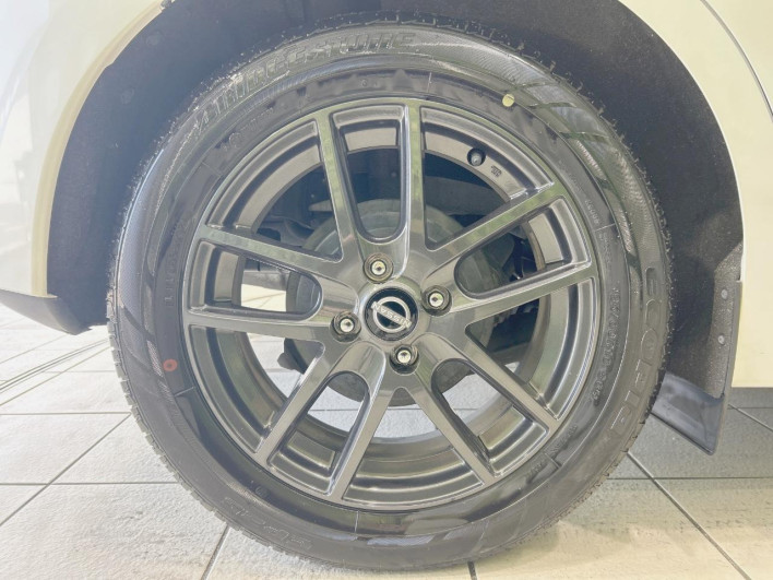 2021 Nissan Note 6AA-E13 (UW-6a0c6c326c5a3)[5]