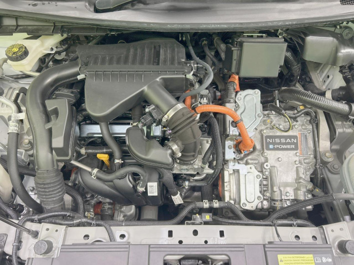 2021 Nissan Note 6AA-E13 (UW-6a0c6c326c5a3)[4]