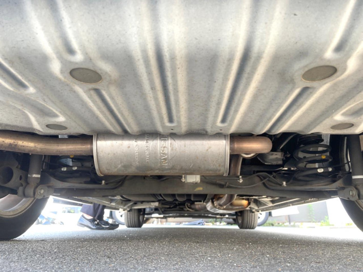 2011 Nissan Serena DBA-FC26 (UW-6a0c6c35224be)[27]