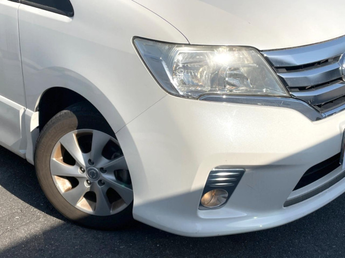 2011 Nissan Serena DBA-FC26 (UW-6a0c6c35224be)[15]