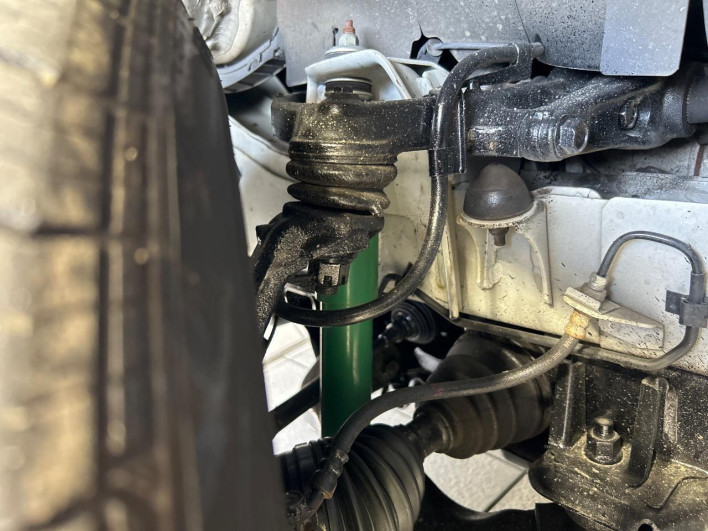 2019 Toyota Hiace Van QDF-GDH206V (UW-6a0c6c3e998d4)[17]