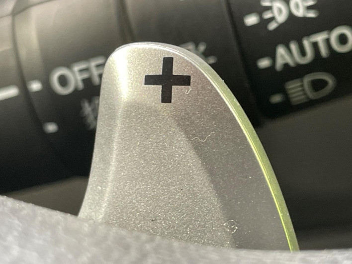 2016 Honda Fit Hybrid DAA-GP5 (UW-6a0c6c4de58b7)[19]