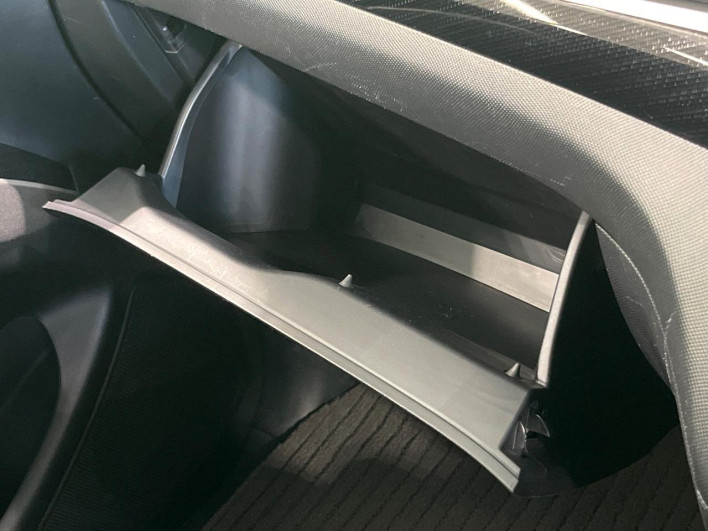2015 Toyota Estima DBA-GSR55W (UW-6a0c6c522e81c)[9]