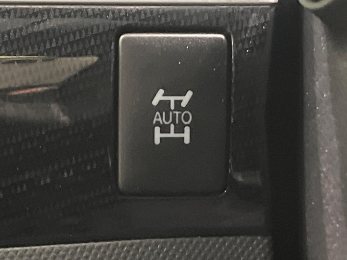 2015 Toyota Estima DBA-GSR55W (UW-6a0c6c522e81c)[17]