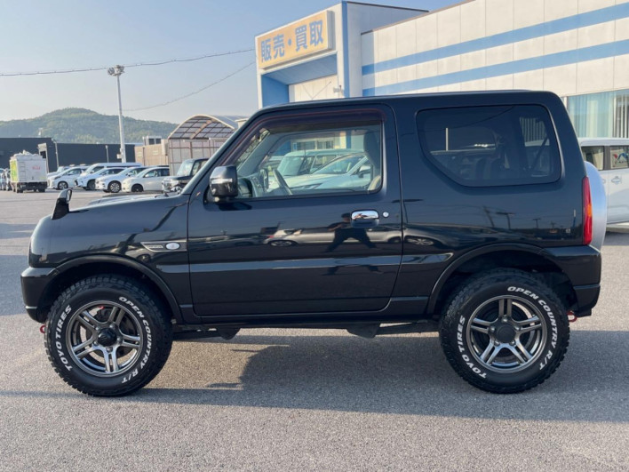 2016 Suzuki Jimny ABA-JB23W (UW-6a0c6c6dd2192)[10]