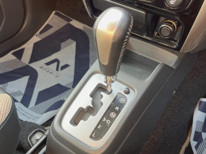 2016 Suzuki Jimny ABA-JB23W (UW-6a0c6c6dd2192)[27]