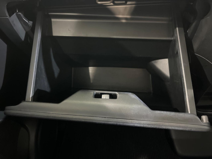 2014 Honda N-BOX DBA-JF1 (UW-6a0c6c79097ae)[29]