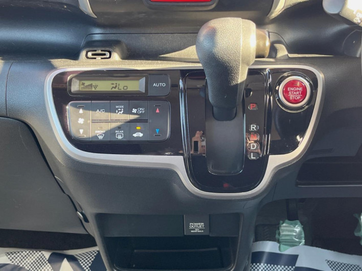 2014 Honda N-BOX DBA-JF1 (UW-6a0c6c7a04067)[29]