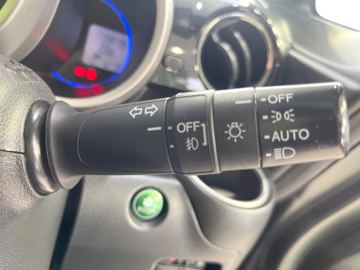 2017 Honda N-BOX CUSTOM DBA-JF1 (UW-6a0c6c7b2b204)[17]
