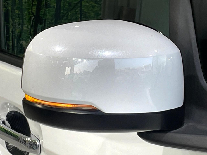 2018 Honda N-BOX CUSTOM DBA-JF3 (UW-6a0c6c82c731b)[23]