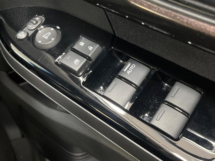 2019 Honda N-BOX CUSTOM 6BA-JF3 (UW-6a0c6c8382fb5)[10]