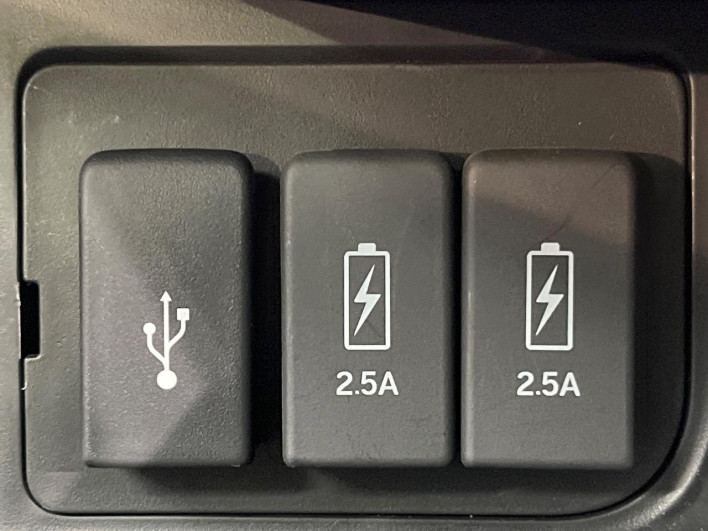 2019 Honda N-BOX CUSTOM 6BA-JF3 (UW-6a0c6c8382fb5)[24]