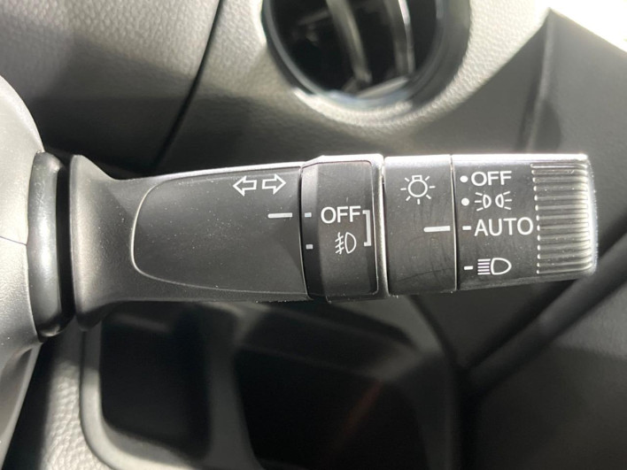 2022 Honda N-BOX CUSTOM 6BA-JF3 (UW-6a0c6c8510c6d)[20]