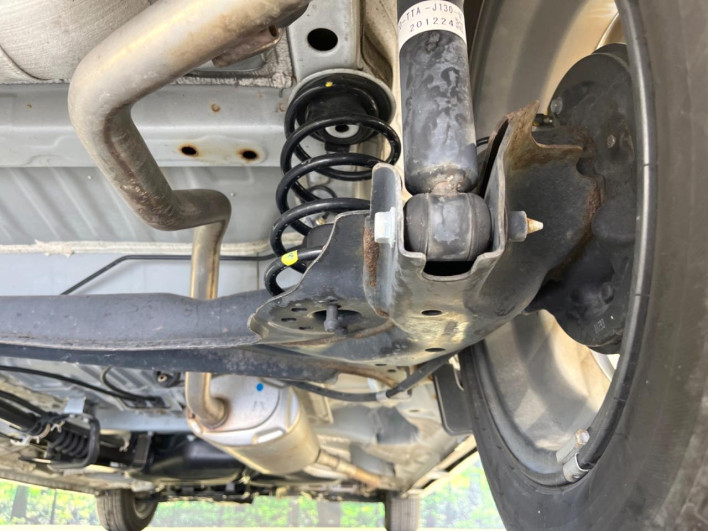 2021 Honda N-BOX CUSTOM 6BA-JF3 (UW-6a0c6c85c1745)[13]