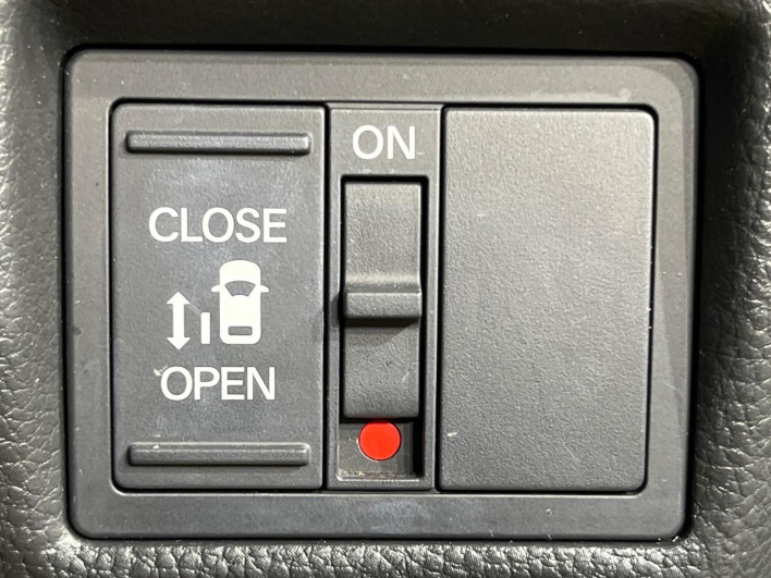 2022 Honda N-BOX CUSTOM 6BA-JF3 (UW-6a0c6c888aa26)[21]