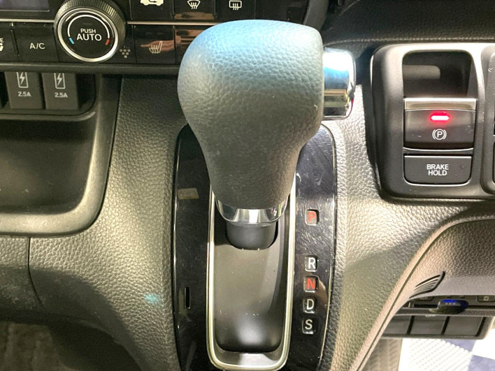 2022 Honda N-BOX CUSTOM 6BA-JF3 (UW-6a0c6c8985deb)[21]