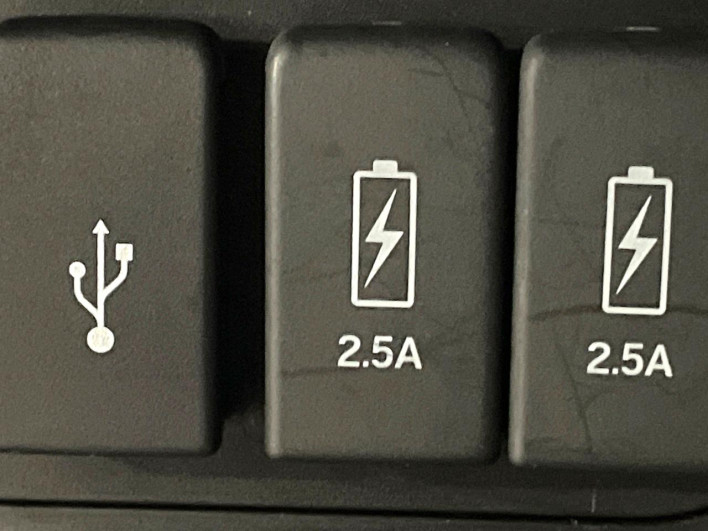 2022 Honda N-BOX CUSTOM 6BA-JF3 (UW-6a0c6c8985deb)[23]