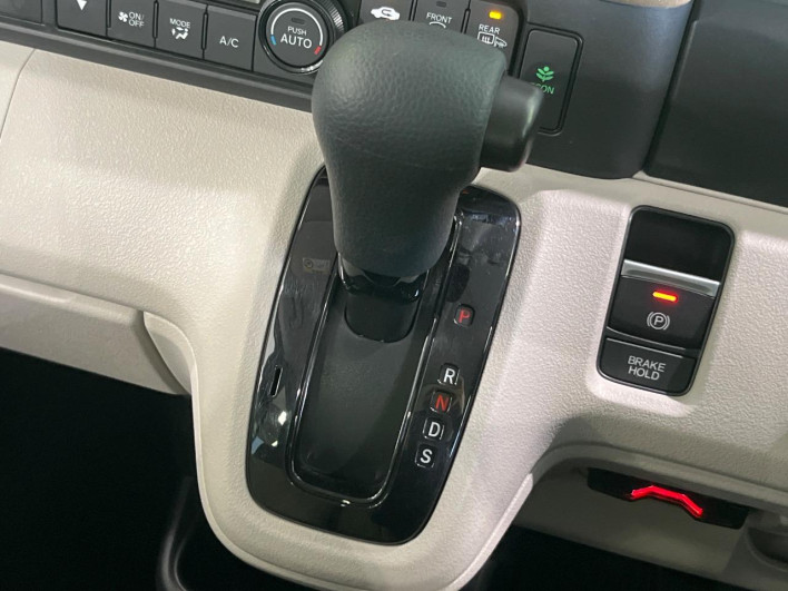 2025 Honda N-BOX 6BA-JF6 (UW-6a0c6c9386763)[14]