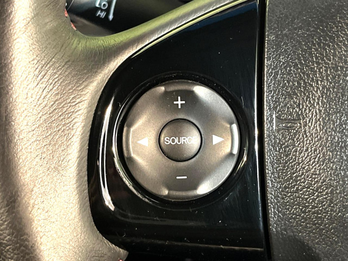 2014 Honda N-WGN Custom DBA-JH1 (UW-6a0c6c9678587)[17]