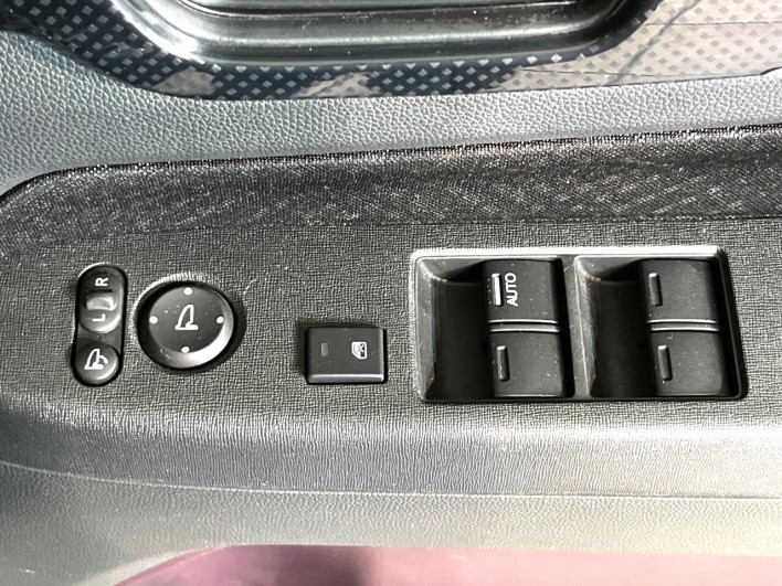 2014 Honda N-WGN Custom DBA-JH1 (UW-6a0c6c9678587)[7]