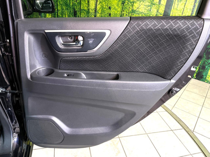 2014 Honda N-WGN Custom DBA-JH1 (UW-6a0c6c9678587)[25]