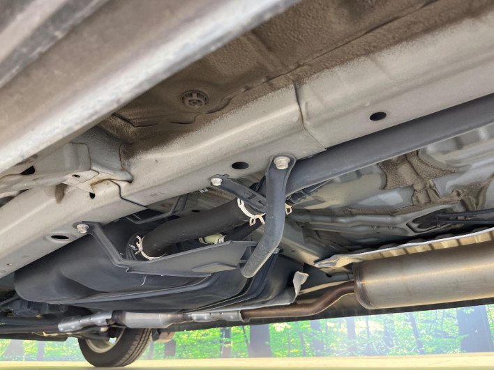 2014 Honda N-WGN Custom DBA-JH1 (UW-6a0c6c9683d80)[28]