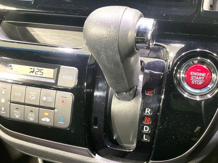 2018 Honda N-WGN Custom DBA-JH1 (UW-6a0c6c985c72a)[23]