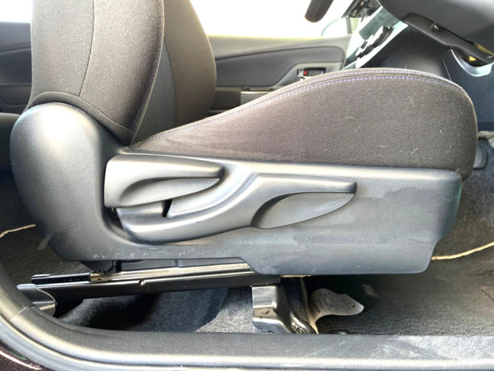2016 Toyota Vitz DBA-KSP130 (UW-6a0c6caa210da)[19]