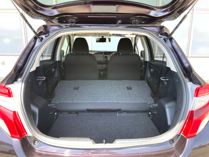 2016 Toyota Vitz DBA-KSP130 (UW-6a0c6caa210da)[7]