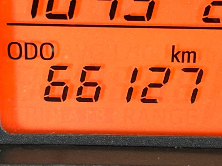 2016 Toyota Vitz DBA-KSP130 (UW-6a0c6caa210da)[2]