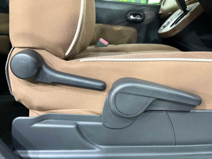2017 Daihatsu Mira Cocoa DBA-L675S (UW-6a0c6cae9e8db)[27]