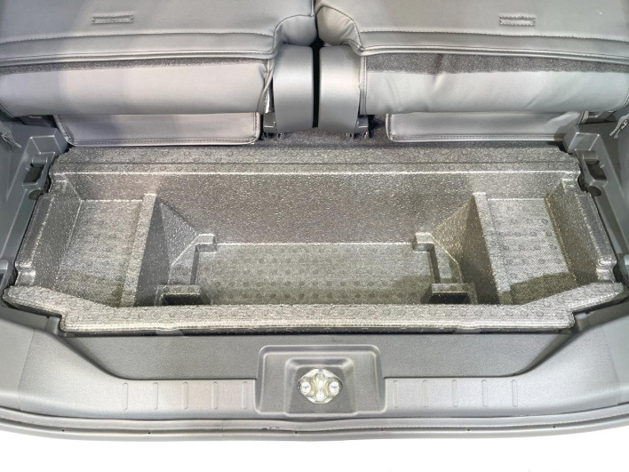 2024 Daihatsu Tanto 5BA-LA650S (UW-6a0c6cc54b7a6)[25]