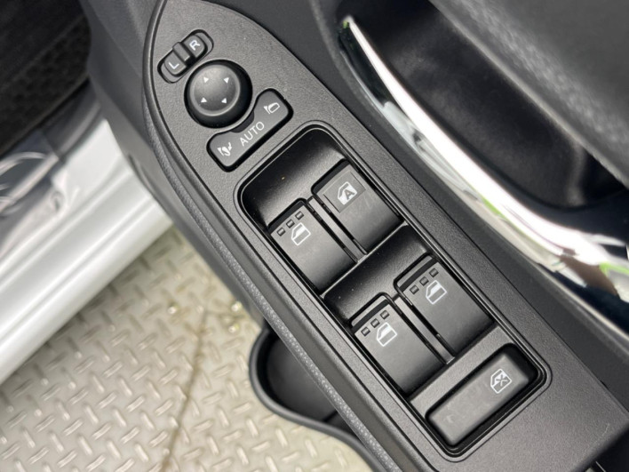2024 Daihatsu Tanto 5BA-LA650S (UW-6a0c6cc597fb0)[24]