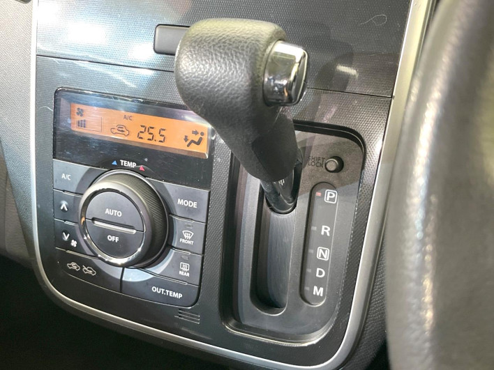 2010 Suzuki Wagon R Stingray CBA-MH23S (UW-6a0c6ced470af)[20]