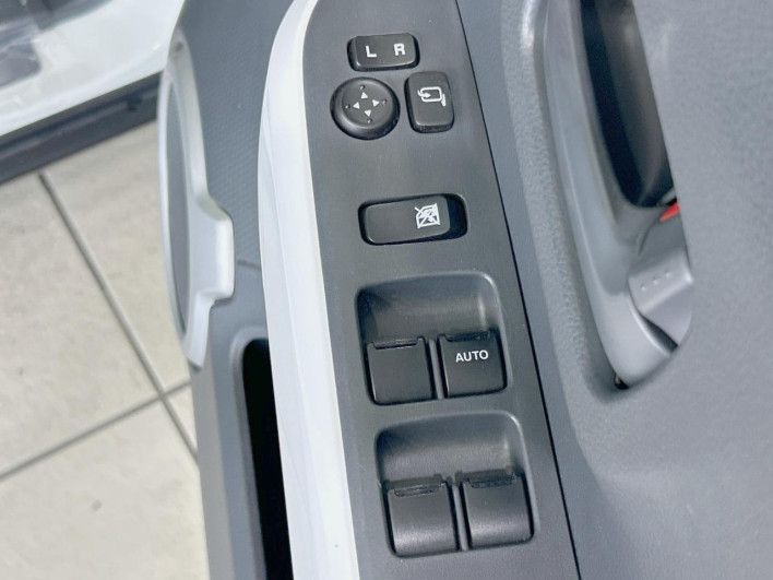 2016 Mazda Flair Crossover DAA-MS41S (UW-6a0c6d0f97d31)[28]
