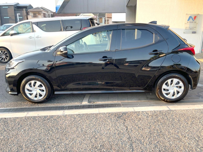 2020 Toyota Yaris 5BA-MXPA10 (UW-6a0c6d16d758c)[12]
