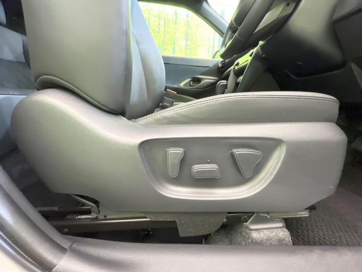 2025 Toyota Yaris Cross 5BA-MXPB10 (UW-6a0c6d1764b26)[14]