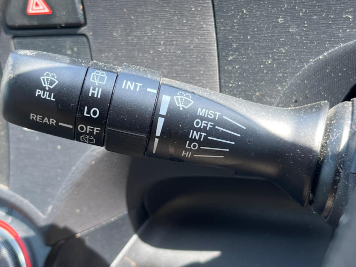 2014 Toyota Aqua DAA-NHP10 (UW-6a0c6d31a246a)[13]