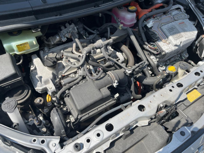 2014 Toyota Aqua DAA-NHP10 (UW-6a0c6d31a246a)[4]