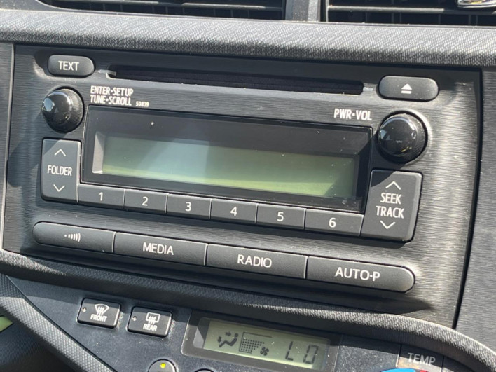 2014 Toyota Aqua DAA-NHP10 (UW-6a0c6d31a246a)[12]
