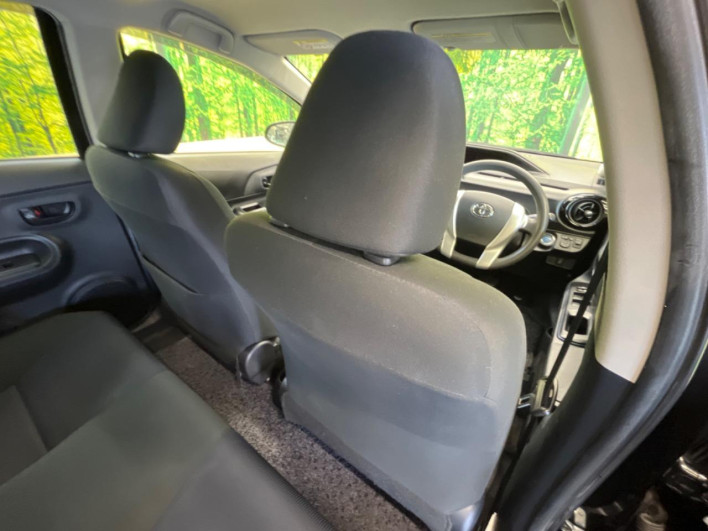 2015 Toyota Aqua DAA-NHP10 (UW-6a0c6d31c4d0a)[23]