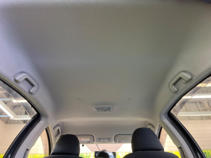 2015 Toyota Aqua DAA-NHP10 (UW-6a0c6d31c4d0a)[16]