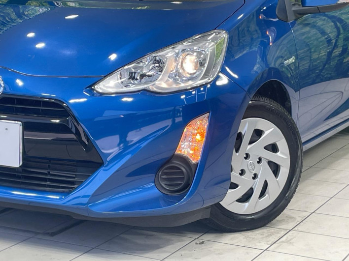 2017 Toyota Aqua DAA-NHP10 (UW-6a0c6d3414326)[11]