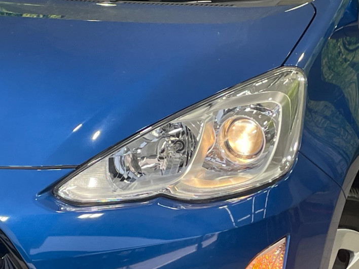 2017 Toyota Aqua DAA-NHP10 (UW-6a0c6d3414326)[10]