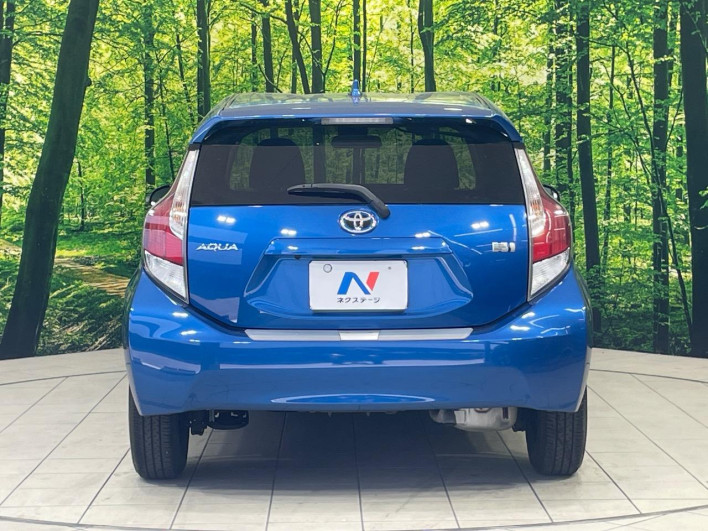 2017 Toyota Aqua DAA-NHP10 (UW-6a0c6d3414326)[16]